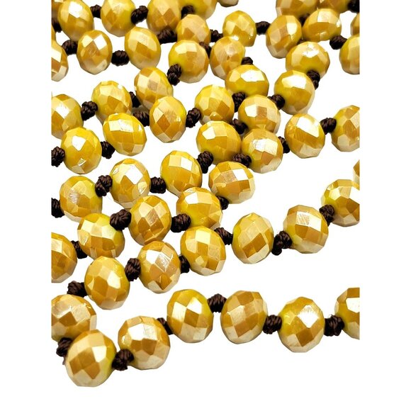 Yellow Faceted Beaded Necklace With Knotted String Vintage Costume Jewelry - Picture 4 of 6